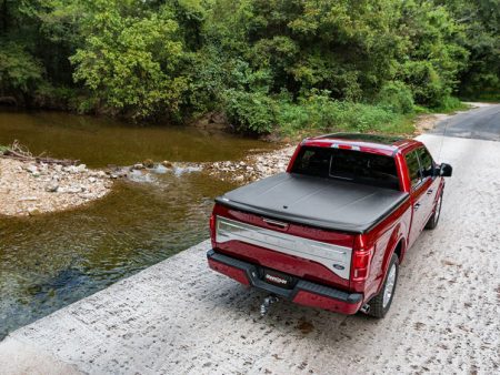 UnderCover 2021 Ford F-150 Crew Cab 5.5ft SE Bed Cover - Textured Online